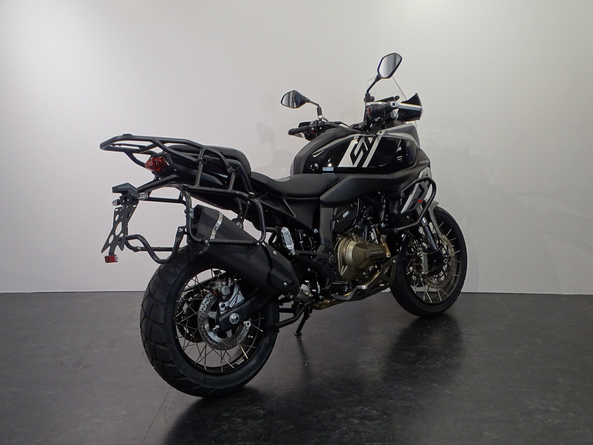 QJMOTOR SRT 600 SX TOURING, Bedrijf, Meer dan 35 kW, Toermotor, QJMOTOR