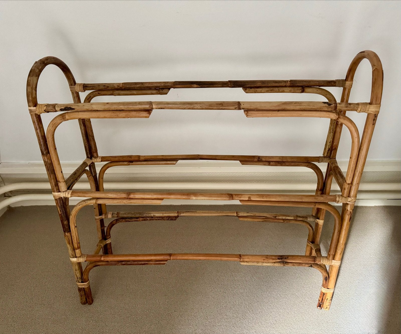 Vintage bamboe/rotan rek, voor bv schoenen, handdoeken etc., Ophalen