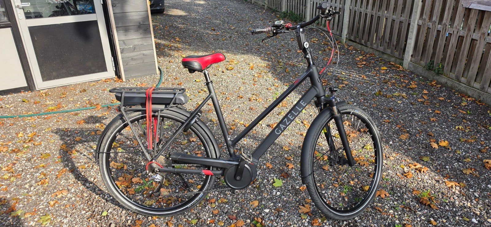 Foto 5 van Prachtige elektrische Gazelle Medeo mt 61