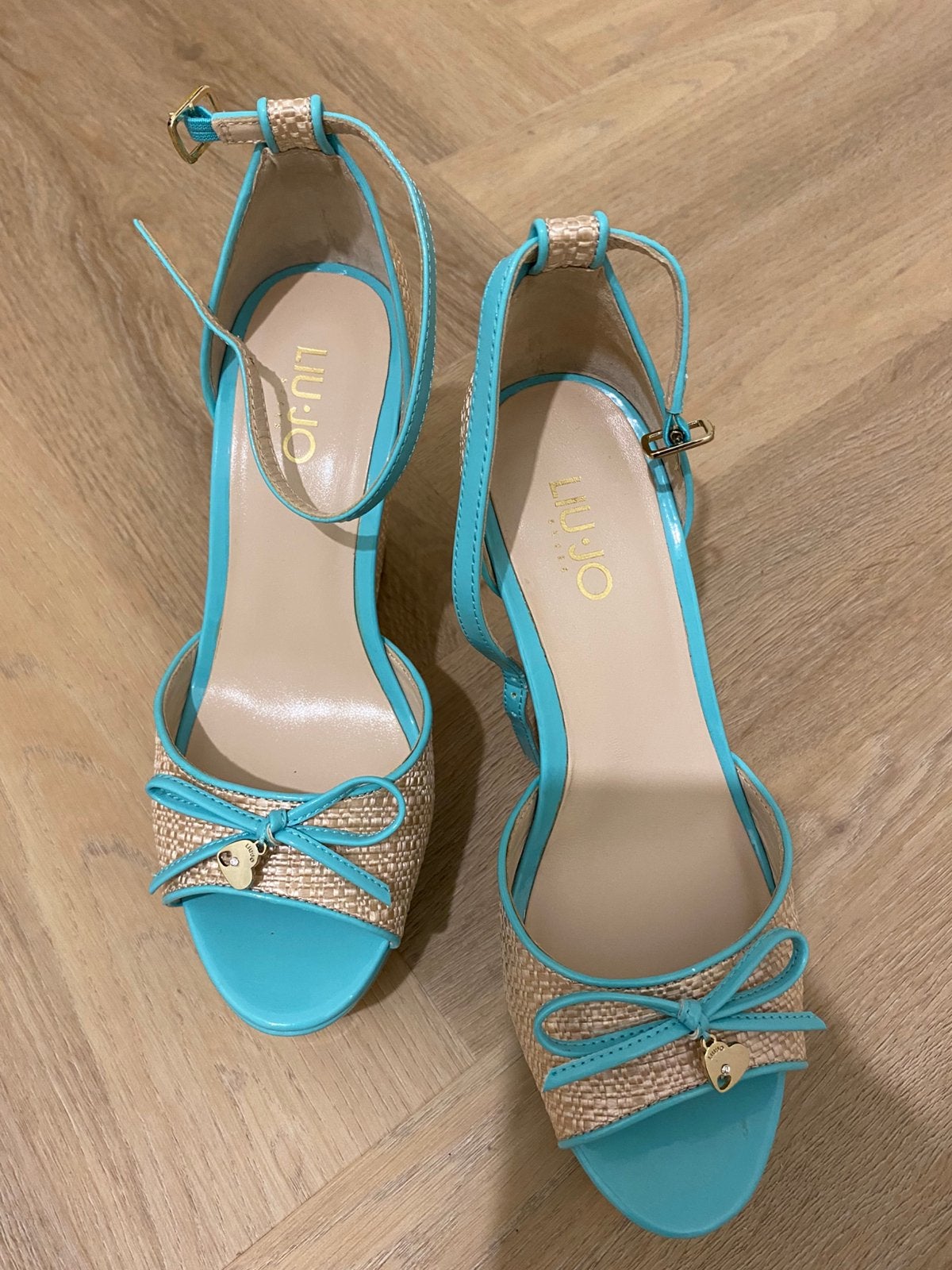 Sandalen m37, Kleding | Dames, Nieuw, Ophalen of Verzenden, Schoenen met hoge hakken, Roze