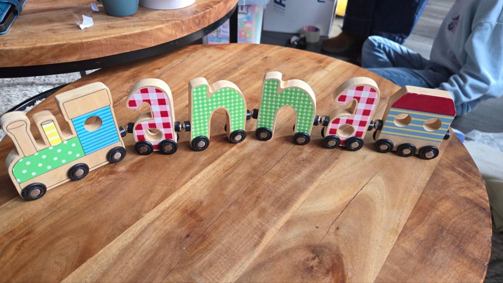 Houten naamtrein 'ANNA' - Educatief speelgoed, Ophalen of Verzenden, Gebruikt, Meisje