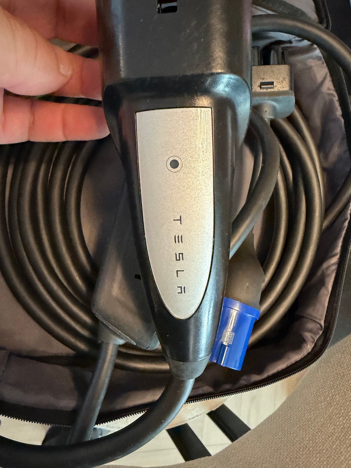 Tesla Mobiele Connector Gen 2 (UMC) met blauwe CEE stekker, Ophalen of Verzenden, Zo goed als nieuw