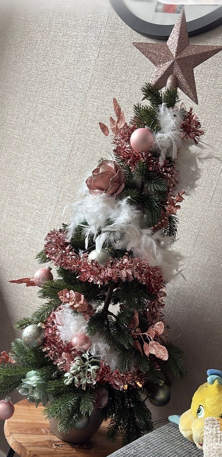 Diverse kerstspullen groen en roze  (voornamelijk intratuin), Ophalen