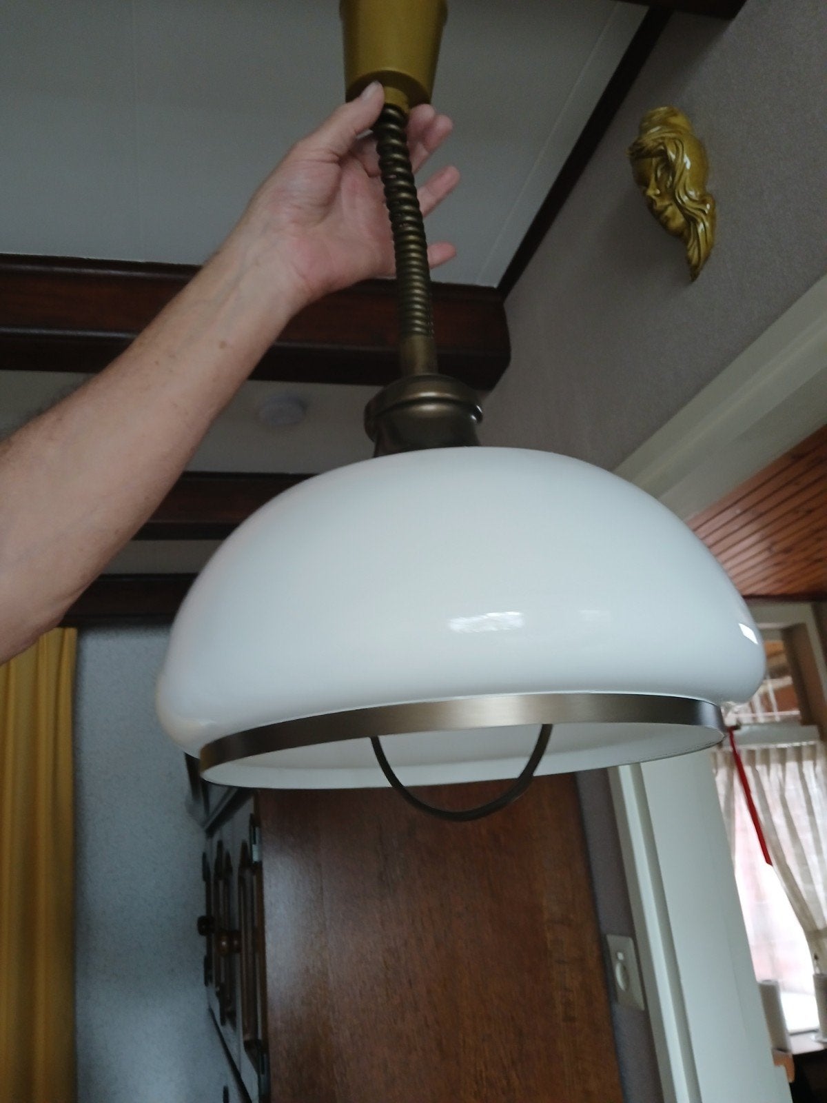 Space Age hanglamp, Ophalen