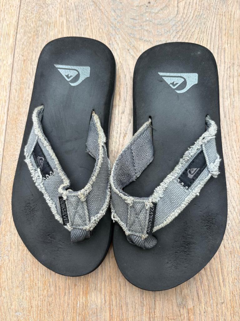 Quiksilver slippers - Zwart/Grijs - Lengte 21cm, Ophalen of Verzenden