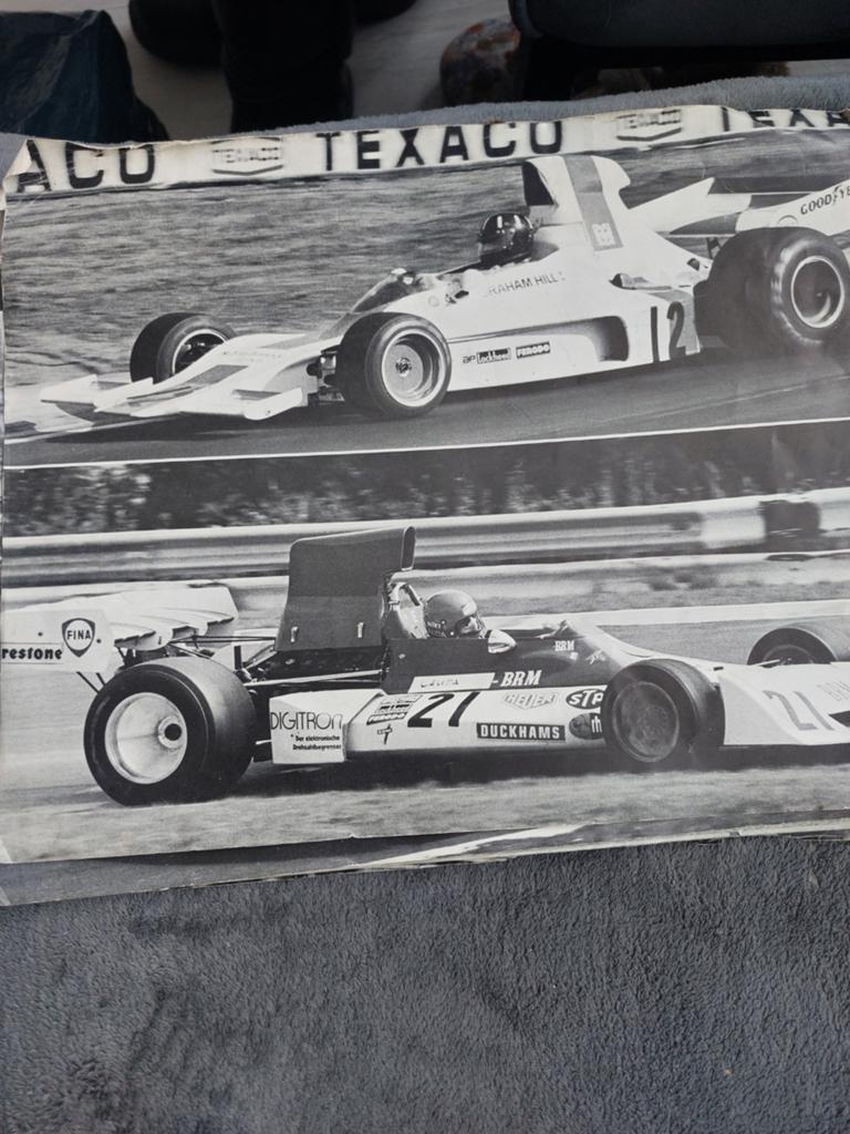 Vintage Formule 1 Poster: Graham Hill & BRM, Ophalen of Verzenden, Gelezen, Overige merken, Onbekend