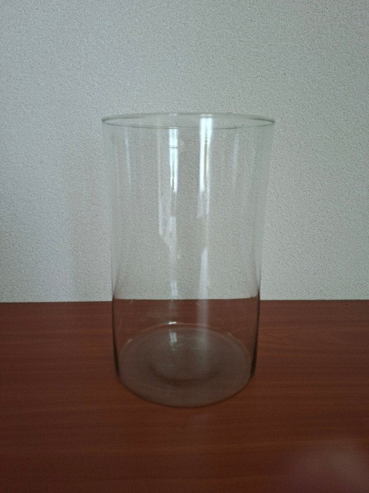 Mooie ronde, hoge en dunne glazen vaas., Overige kleuren, Ophalen of Verzenden, Minder dan 50 cm, Glas