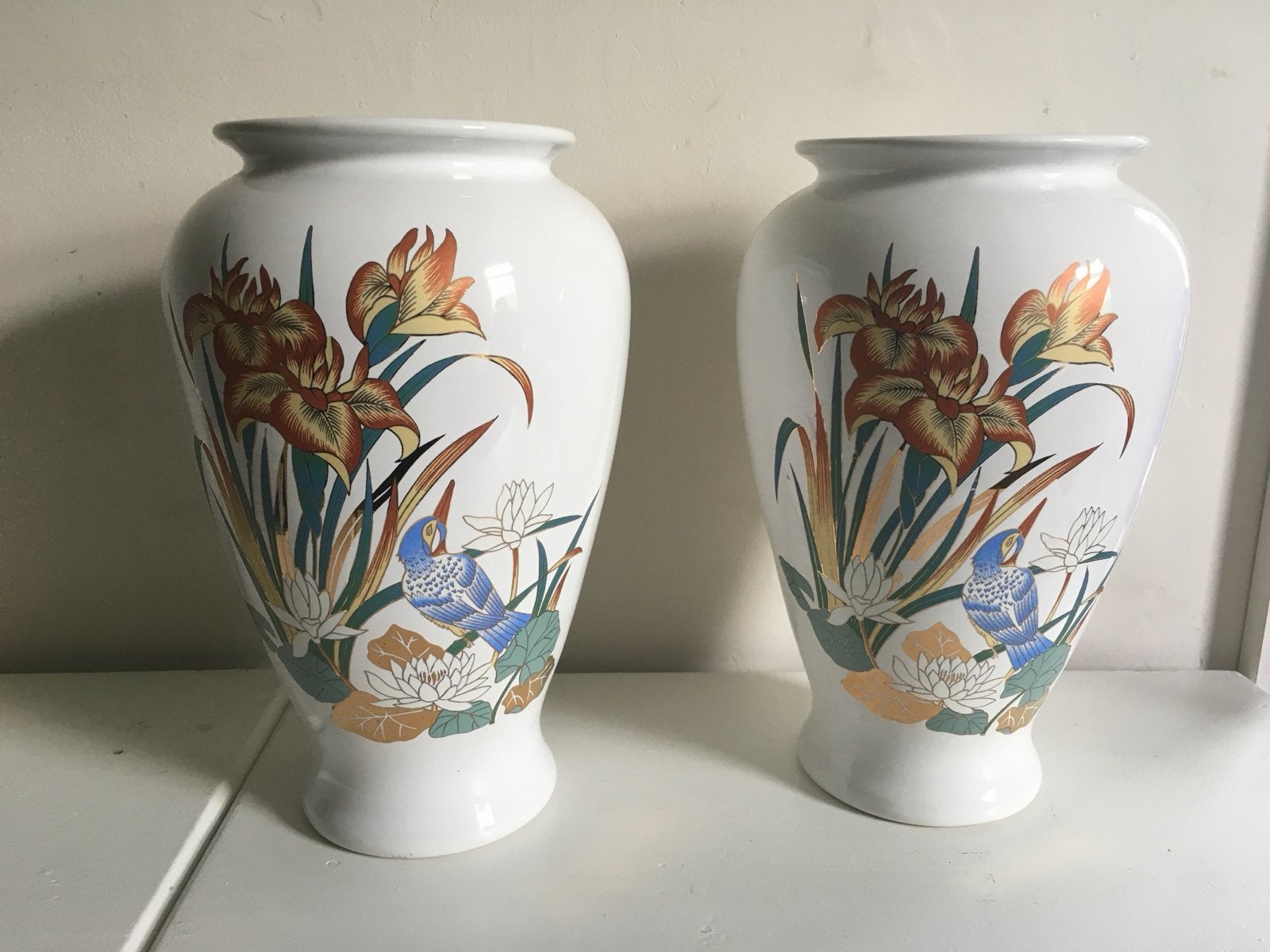 Set van twee vintage vazen met bloemen en vogel decor, Ophalen