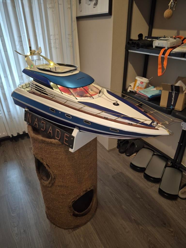 Najade Yacht Modelboot -  Compleet met Verlichting, Hobby en Vrije tijd, Ophalen of Verzenden, Gebruikt, Groter dan 1:32, Overige merken