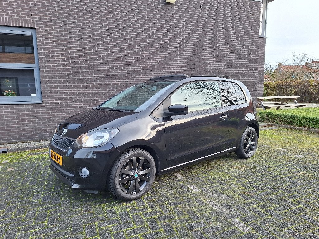 Skoda Citigo |NIEUWE DISTRIBUTIE|PANORAMADAK|STOELVERWARMING, Voorwielaandrijving, Euro 5, Stof, 74 pk
