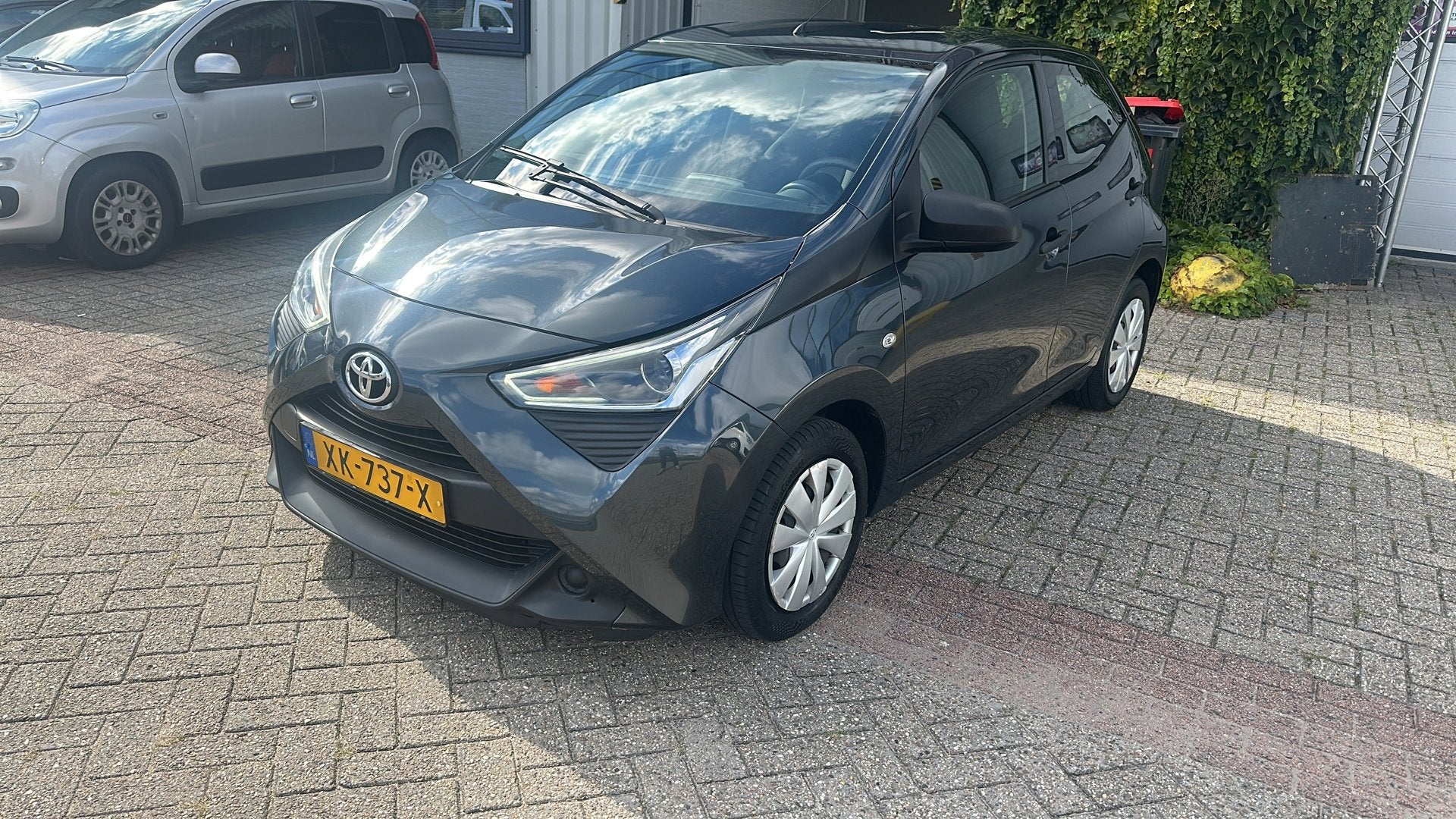 Toyota Aygo 1.0 VVT-i x-fun, Auto's, Toyota, Voorwielaandrijving, Gebruikt, Euro 6, 4 stoelen