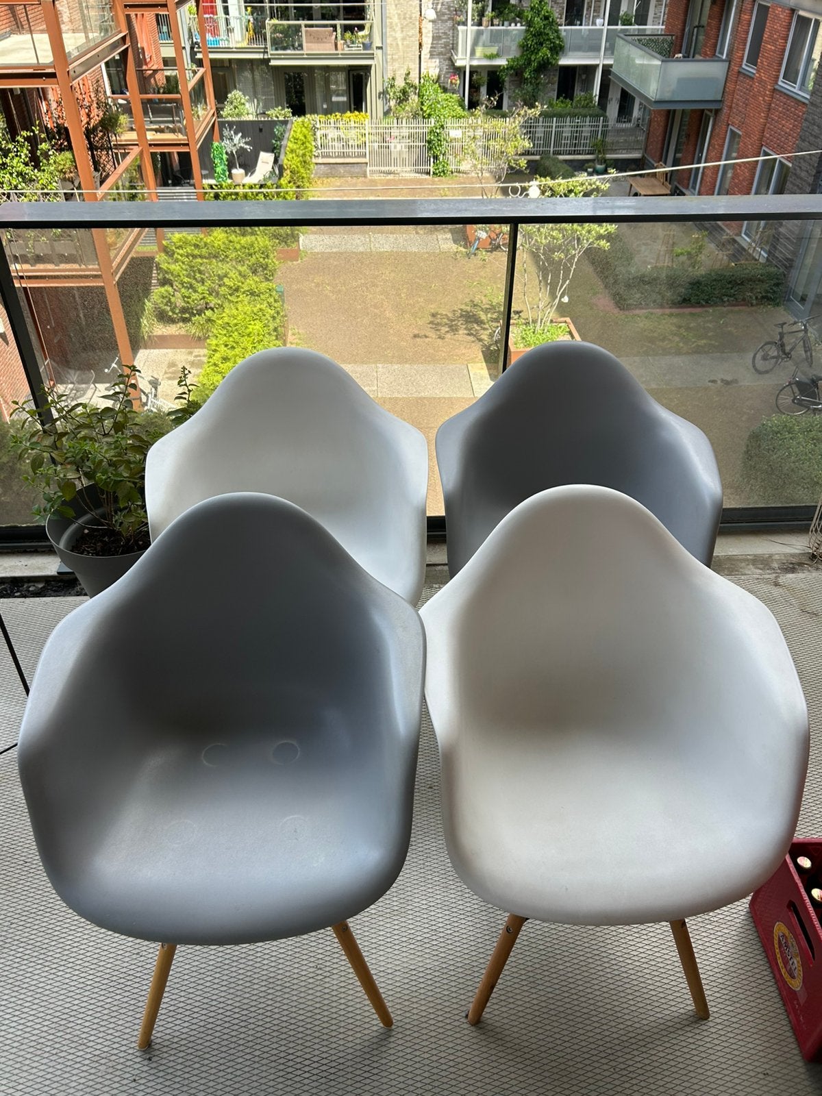 Kuipstoelen 6stuks Wit en Grijs, Huis en Inrichting, Stoelen, Ophalen, Zo goed als nieuw, Wit, Twee