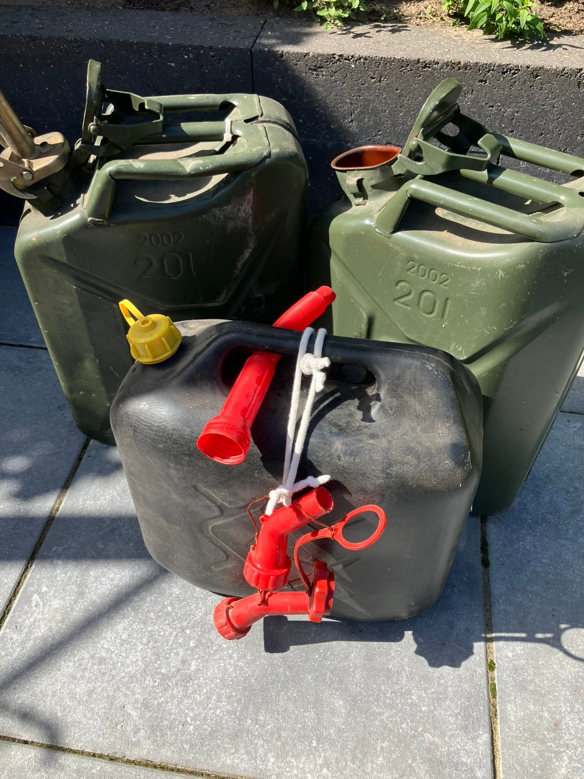 Oude leger jerrycans te koop, Auto-onderdelen, Brandstofsystemen, Ophalen, Gebruikt