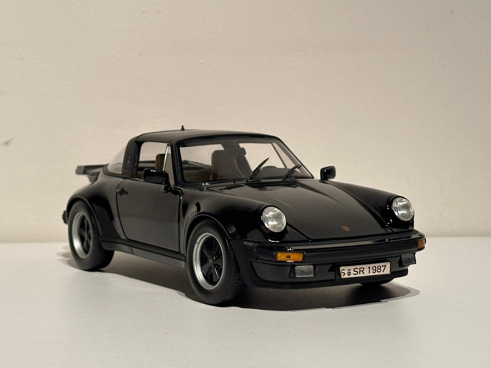 Porsche 911 Turbo (1987) | Norev HQ | schaal 1:18 | Zwart, Hobby en Vrije tijd, Modelauto's | 1:18, Ophalen of Verzenden, Zo goed als nieuw
