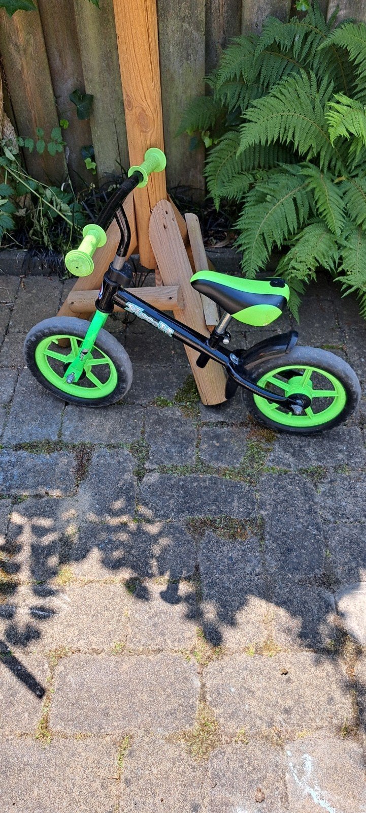 Te koop loopfietsje, kan t/m 4 jaar., Kinderen en Baby's, Speelgoed | Buiten | Skelters, Ophalen, Gebruikt, Overige merken
