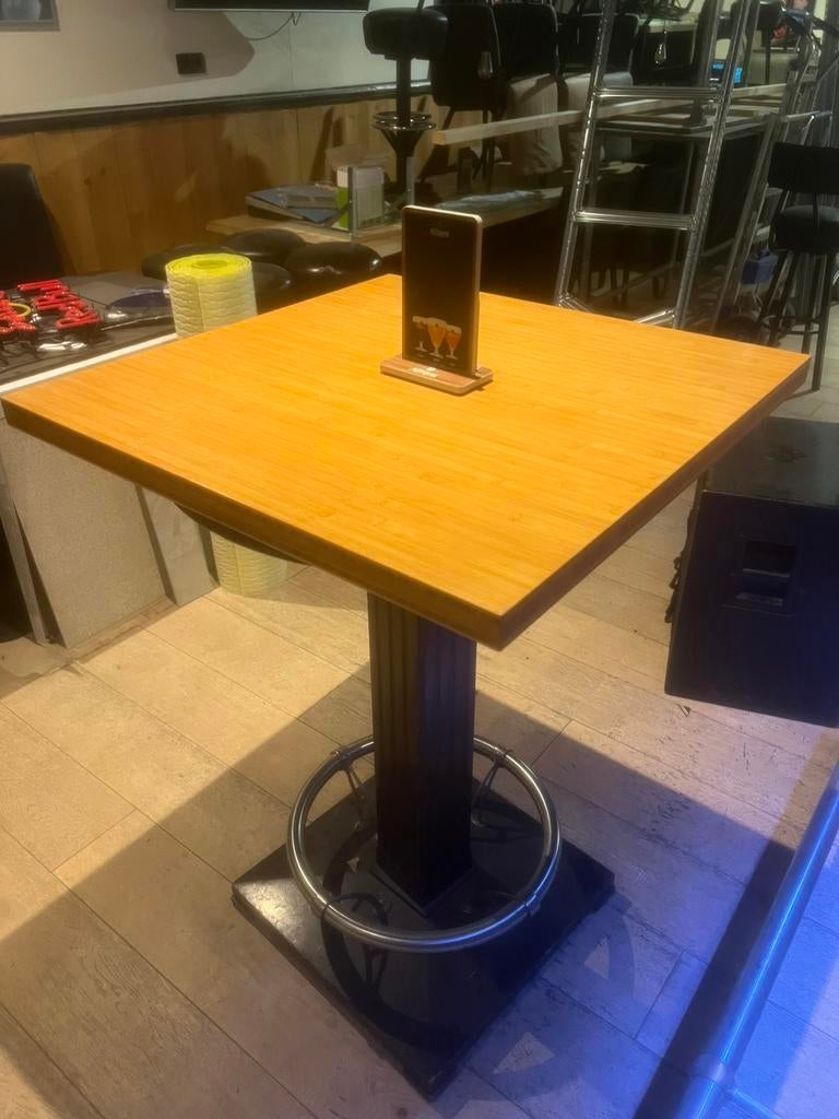 Houten statafel horeca bar, Huis en Inrichting, Tafels | Statafels, Ophalen of Verzenden, Gebruikt