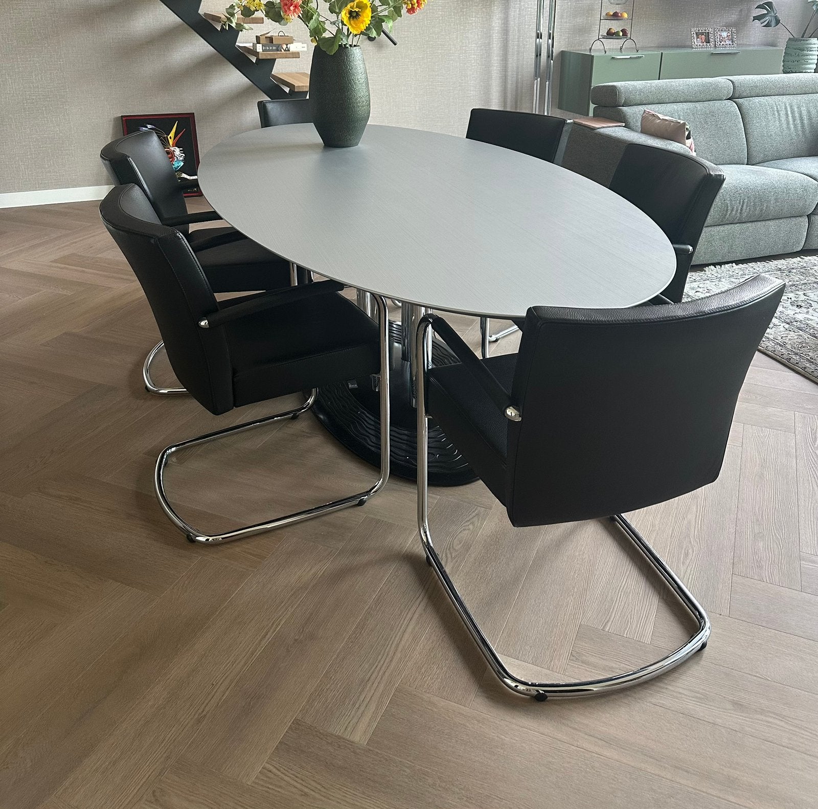 Leolux eclipse eetafel Thebe, Huis en Inrichting, Tafels | Eettafels, Zo goed als nieuw, 100 tot 150 cm, 200 cm of meer, Rechthoekig
