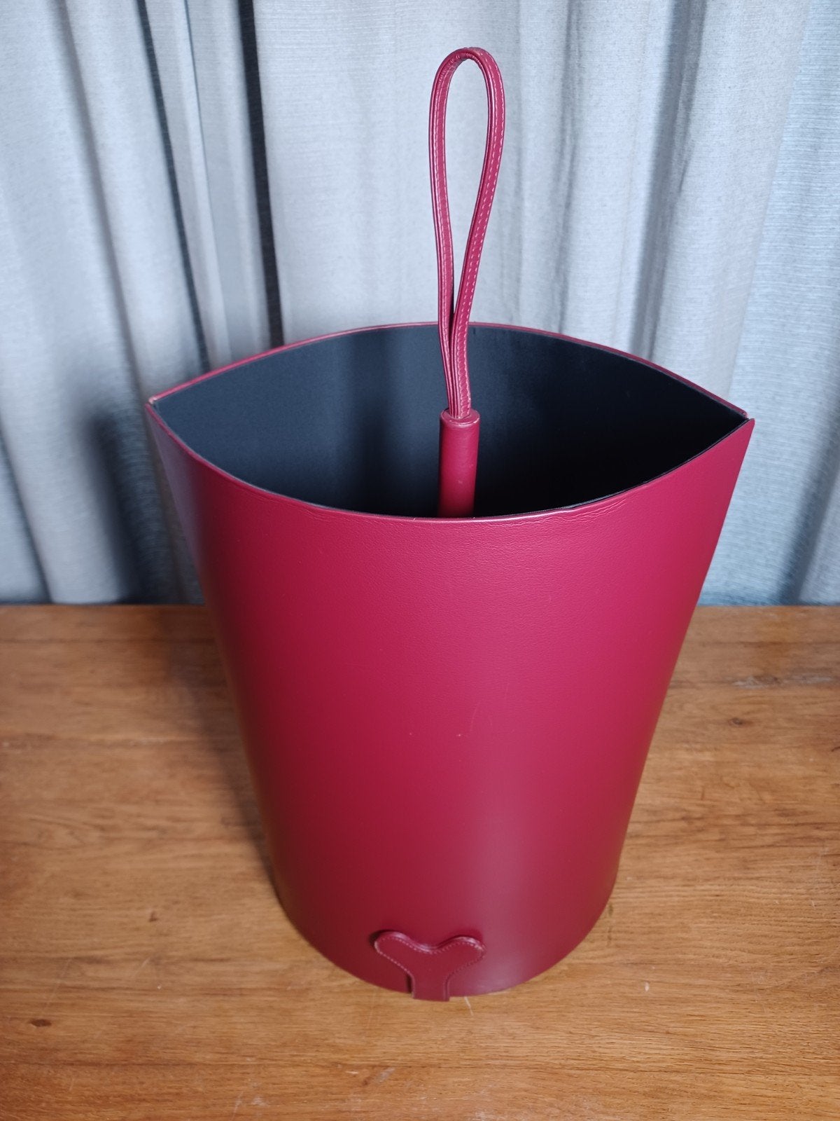 Vintage Poltrona Frau paraplubak, 36 X 26 X 41 cm, Huis en Inrichting, Poltrona frau, Ophalen of Verzenden, Zo goed als nieuw