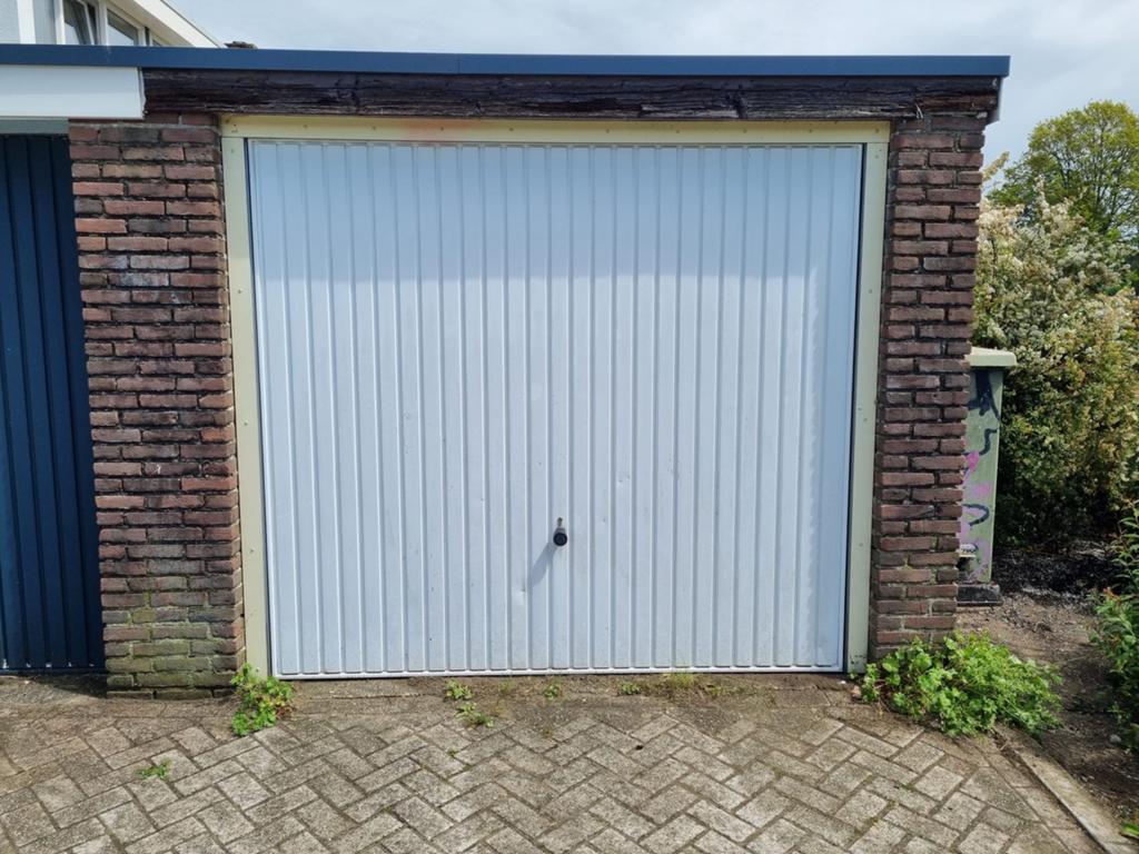 Garagebox van 19 m2 te huur in Emmen!, Ophalen of Verzenden
