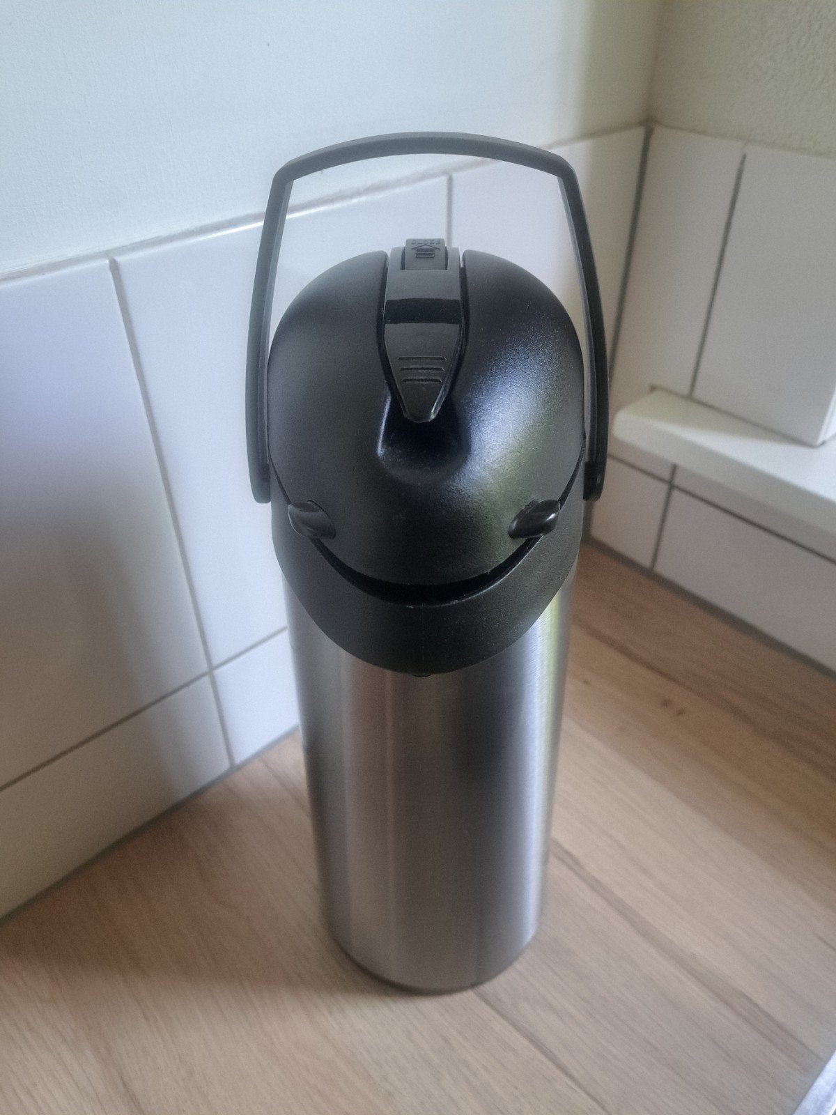 Thermoskan tap Blokker 2 liter - Ideaal voor koffie, Overige typen, Zilver, Ophalen of Verzenden, Zo goed als nieuw