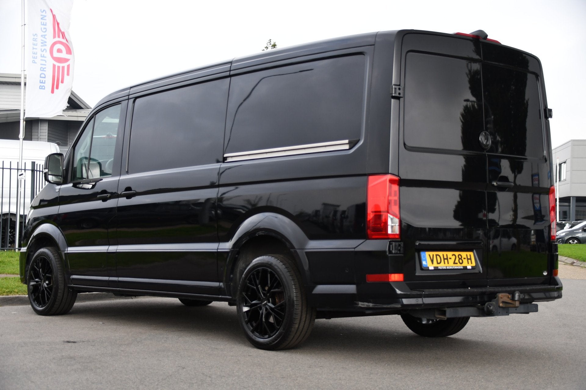 Volkswagen Crafter 2.0 TDI L3H2 Black Edition Adaptieve Crui, Stof, Euro 6, 4 cilinders, Volkswagen