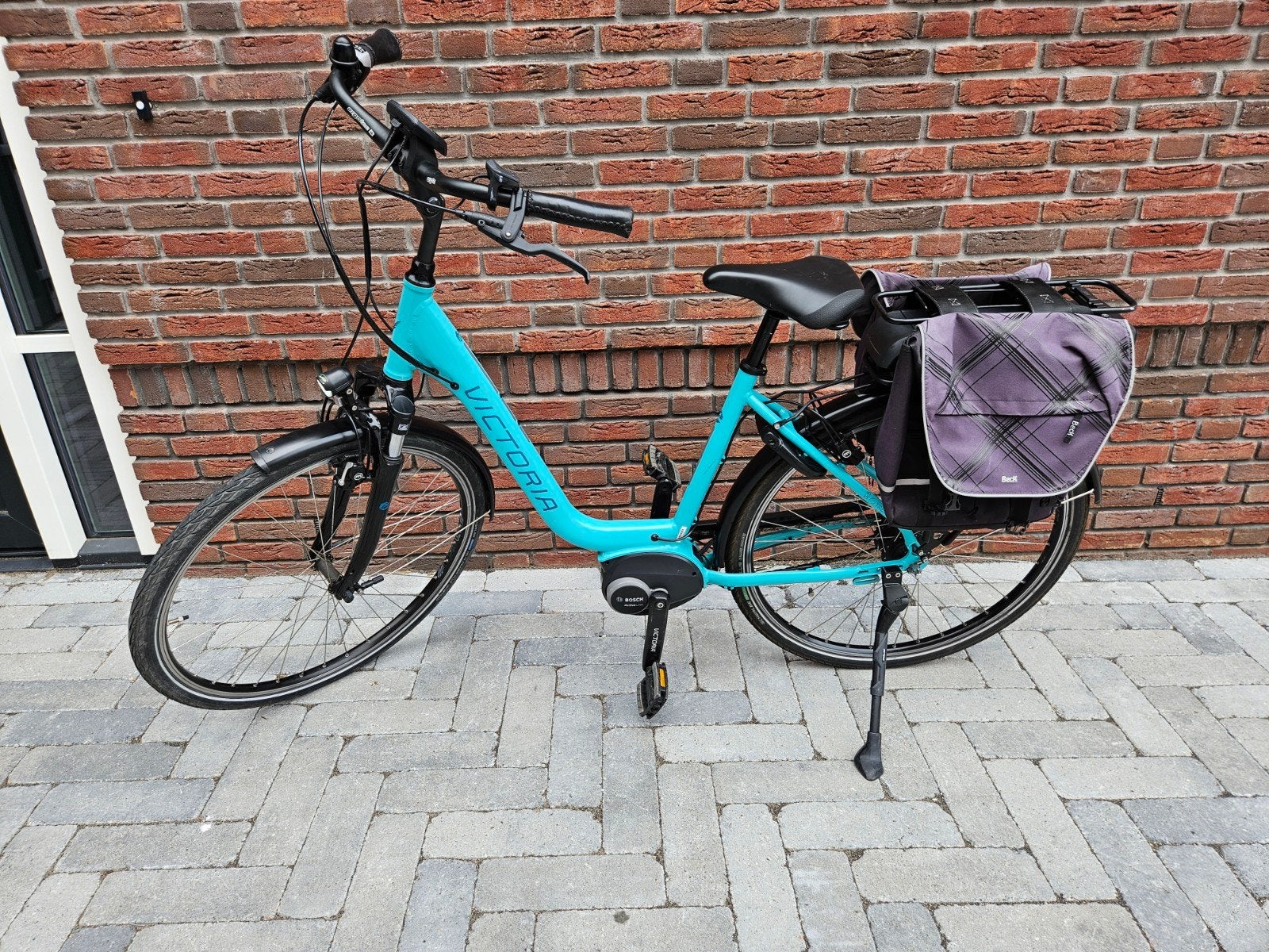 Victoria e-trekking 5.5. Bosch Active Line middenmotor!, Zo goed als nieuw, 51 tot 55 cm, 50 km per accu of meer, Ophalen