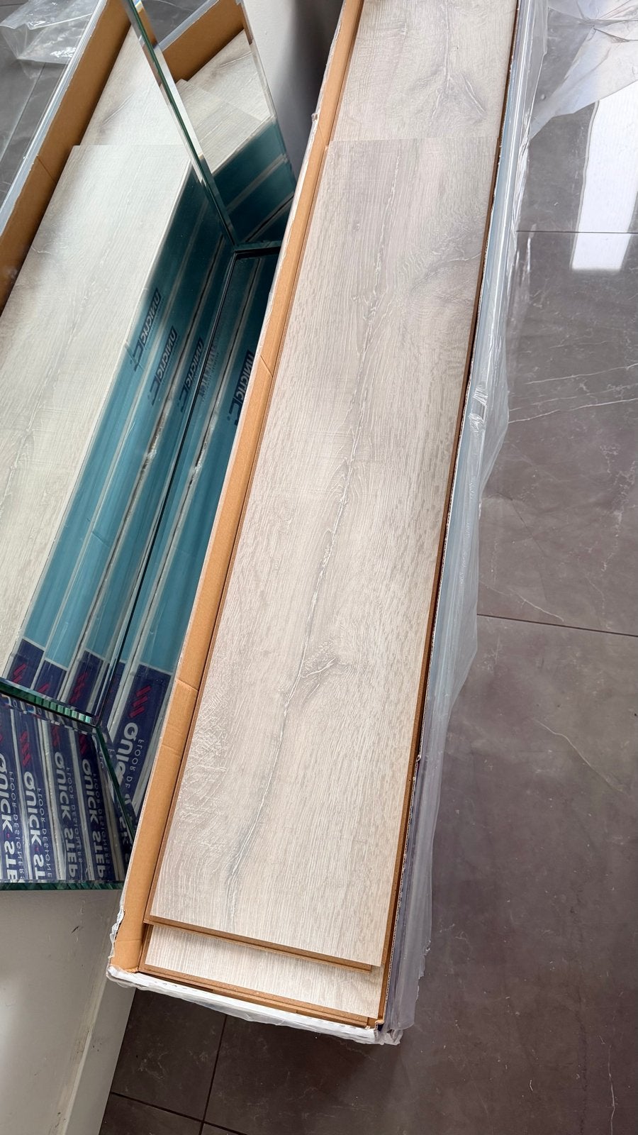 4 pakken Quick-Step Classic laminaat licht grijs eiken, 50 tot 150 cm, Nieuw, 10 tot 30 cm, Hout