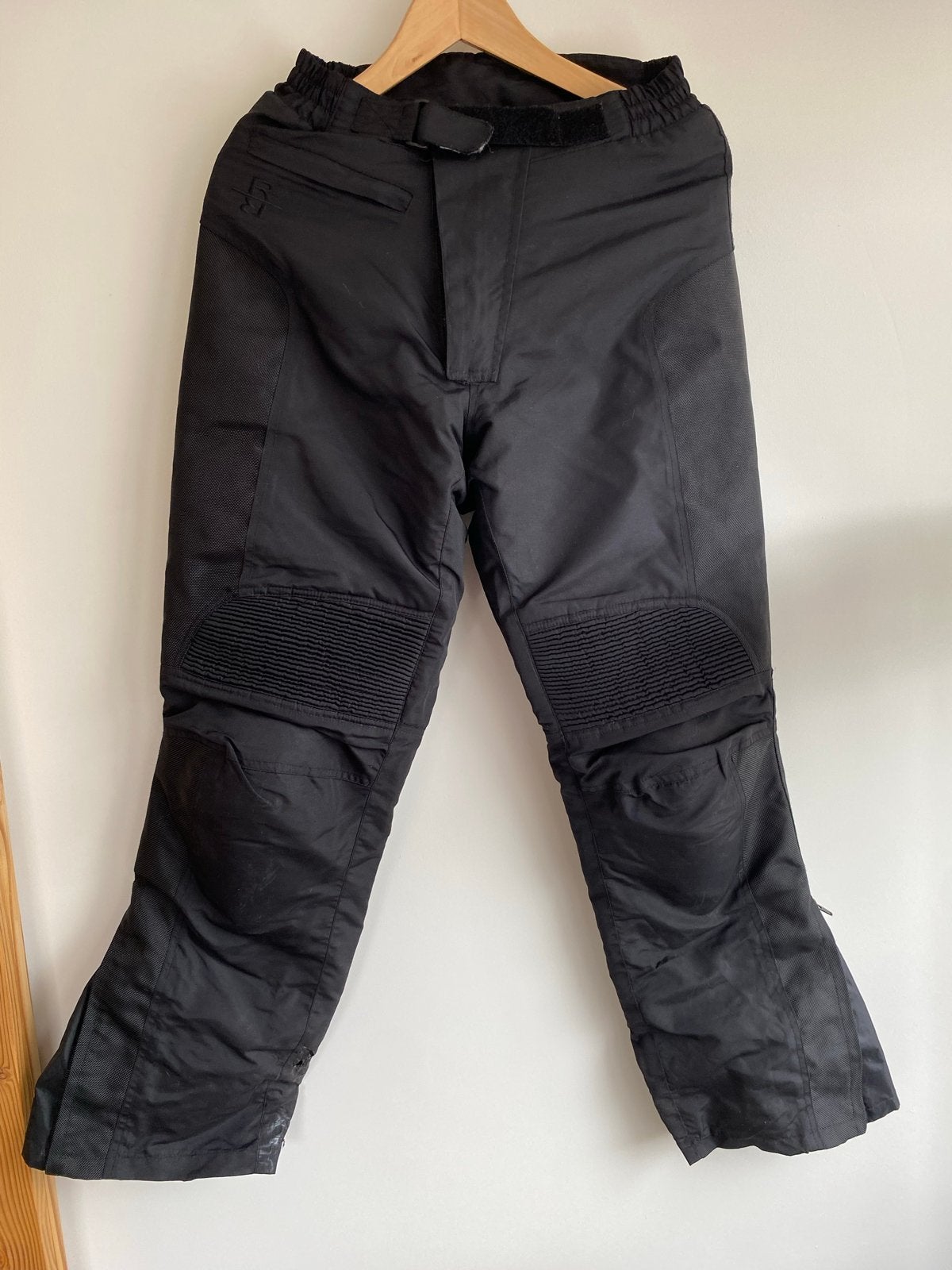 Zwarte motorbroek met KNOX protectie, maat XS, Ophalen of Verzenden, Tweedehands, Heren, Broek | textiel