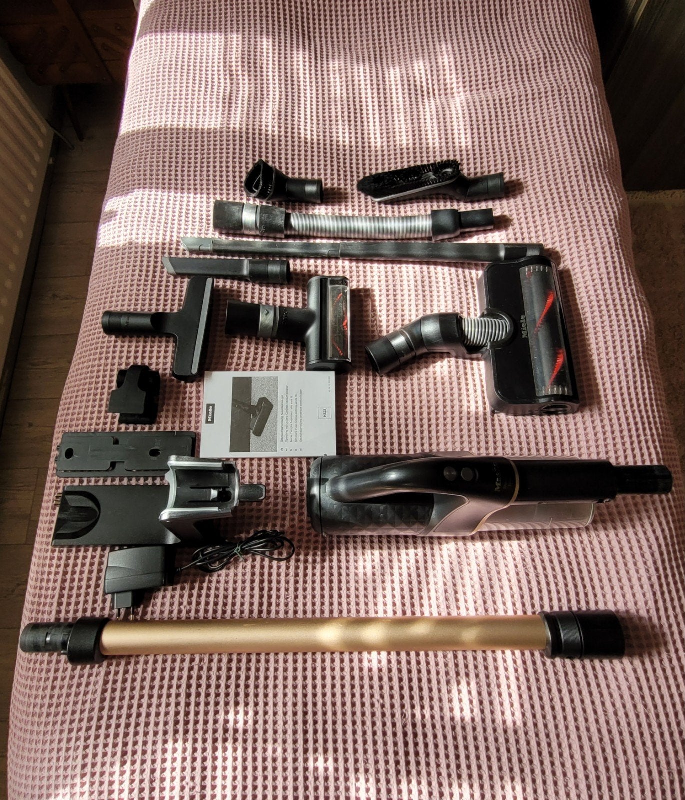 zgan MIELE HX1 DUOFLEX TOTAL CARE steelstofzuiger, Ophalen, Zo goed als nieuw, Miele, Geschikt voor tapijt