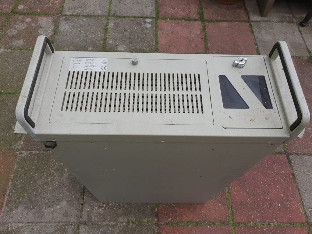 Vintage INDUSTRIËLE COMPUTERKAST - server behuizing 19 INCH!, Ophalen of Verzenden, Vintage computer