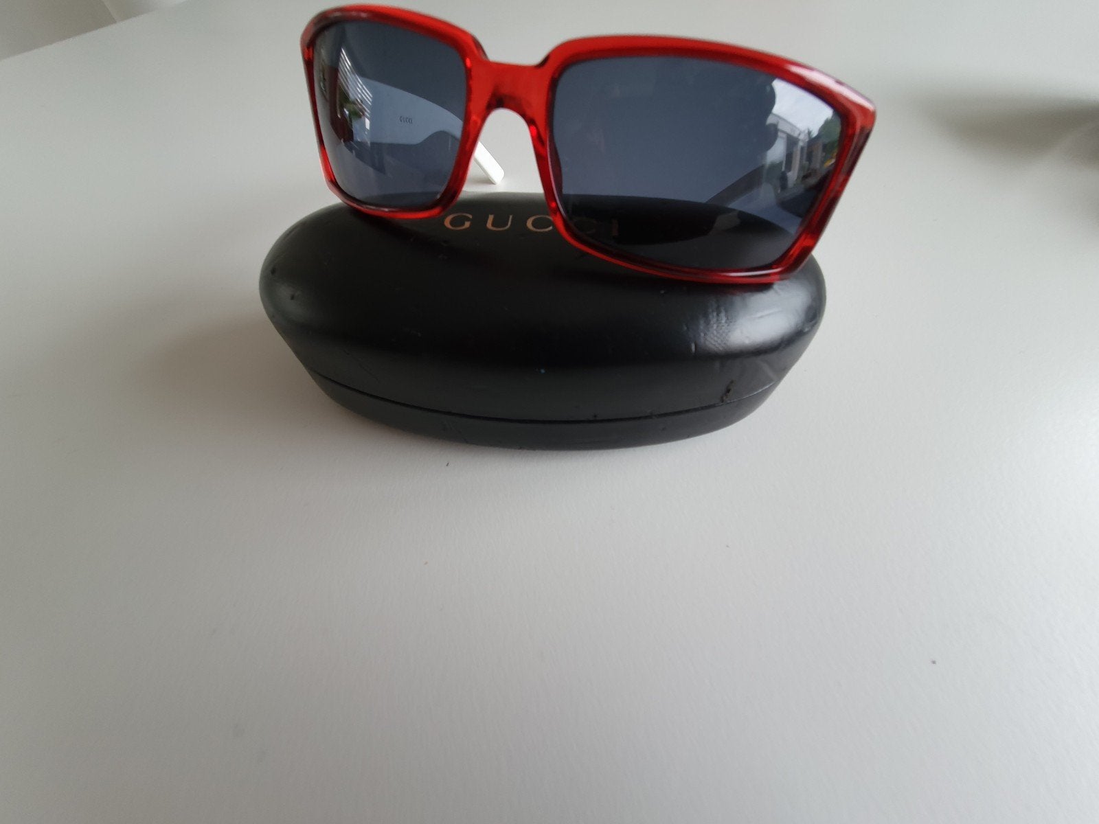 Gucci Zonnebril Rood Wit GG 2564/S, Overige merken, Zonnebril, Verzenden, Zo goed als nieuw