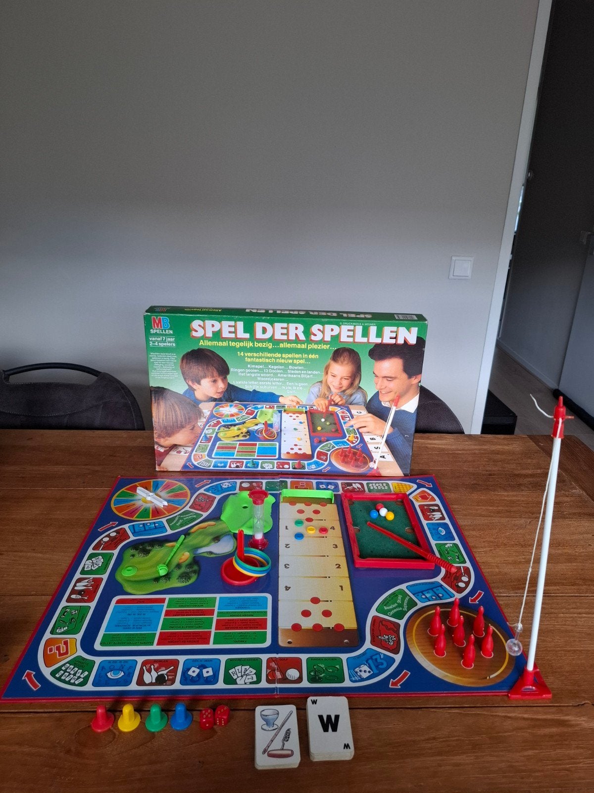 MB Spel der Spellen - 14 verschillende spellen in één, Hobby en Vrije tijd, Gezelschapsspellen | Bordspellen, Vijf spelers of meer