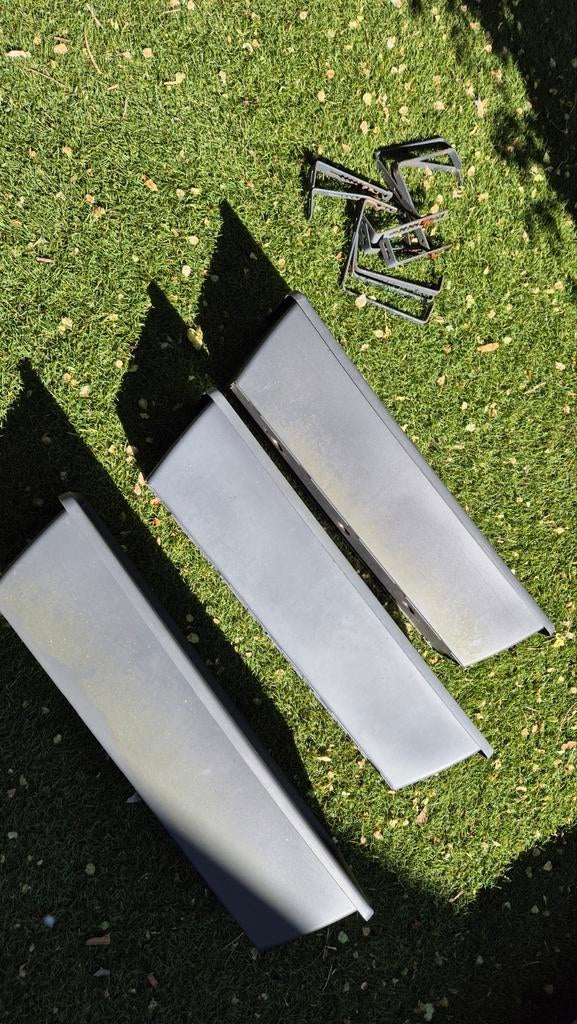3x Bloembakken met ophangbeugels - ruilen voor wat lekkers, Tuin en Terras, Bloembakken en Plantenbakken, Ophalen, Kunststof, Gebruikt