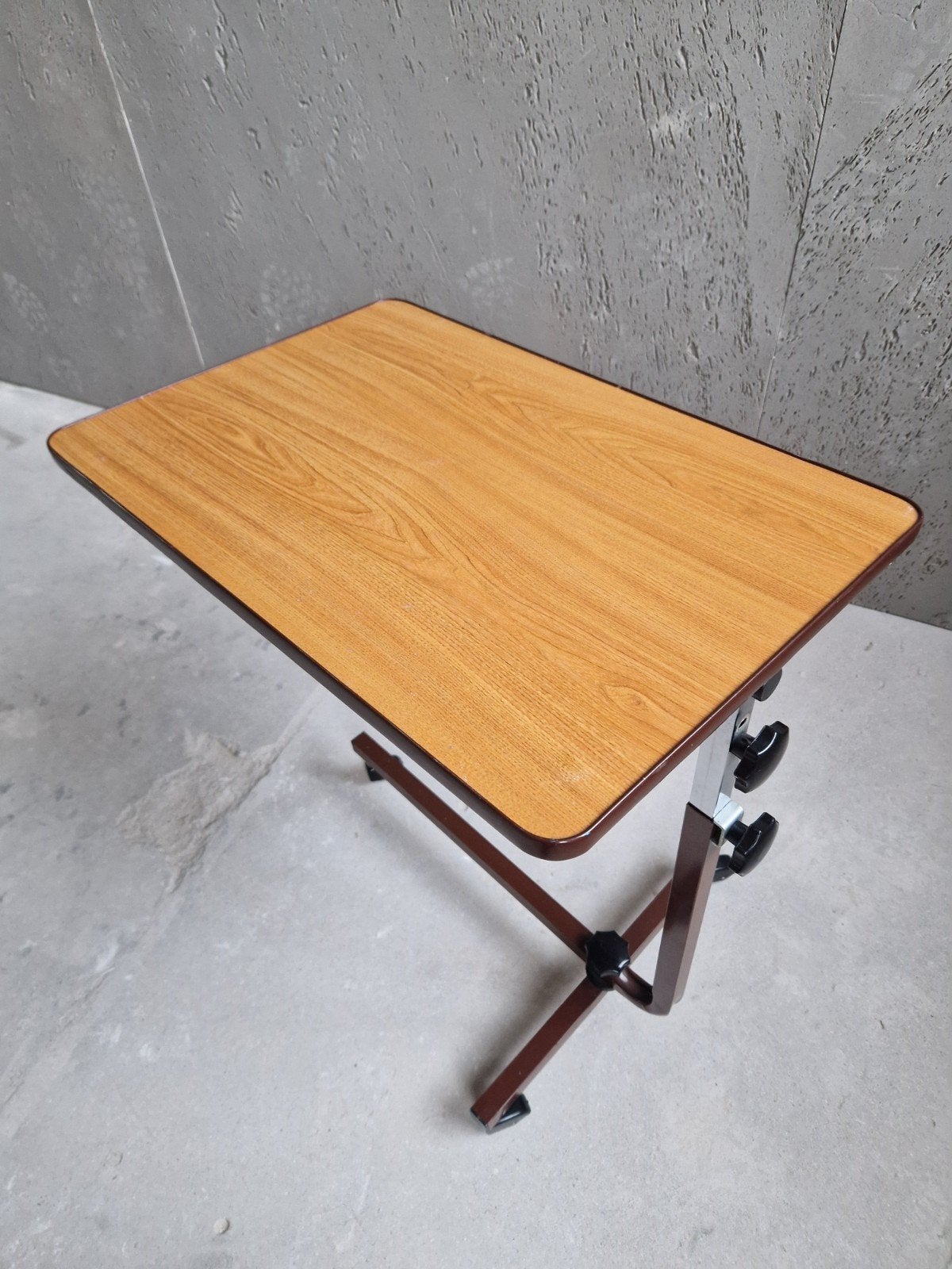 Vintage side table in the style of Caruelle, Embru, 60's, Huis en Inrichting, Tafels | Bijzettafels, Ophalen, Rechthoekig, 75 cm of meer