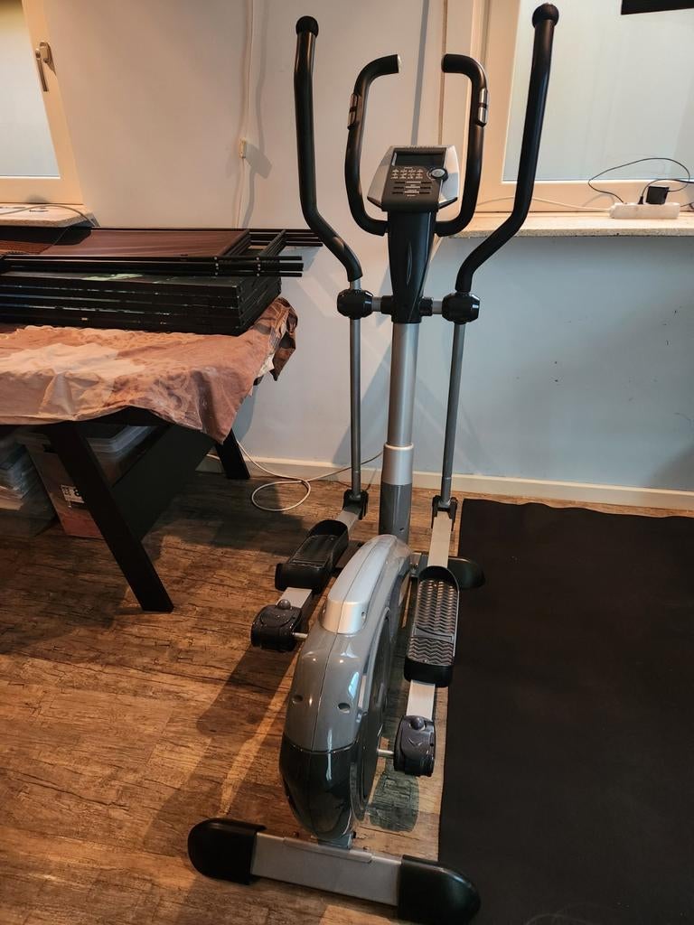 Dunlop Crosstrainer in goede staat, Sport en Fitness, Ophalen, Gebruikt, Crosstrainer