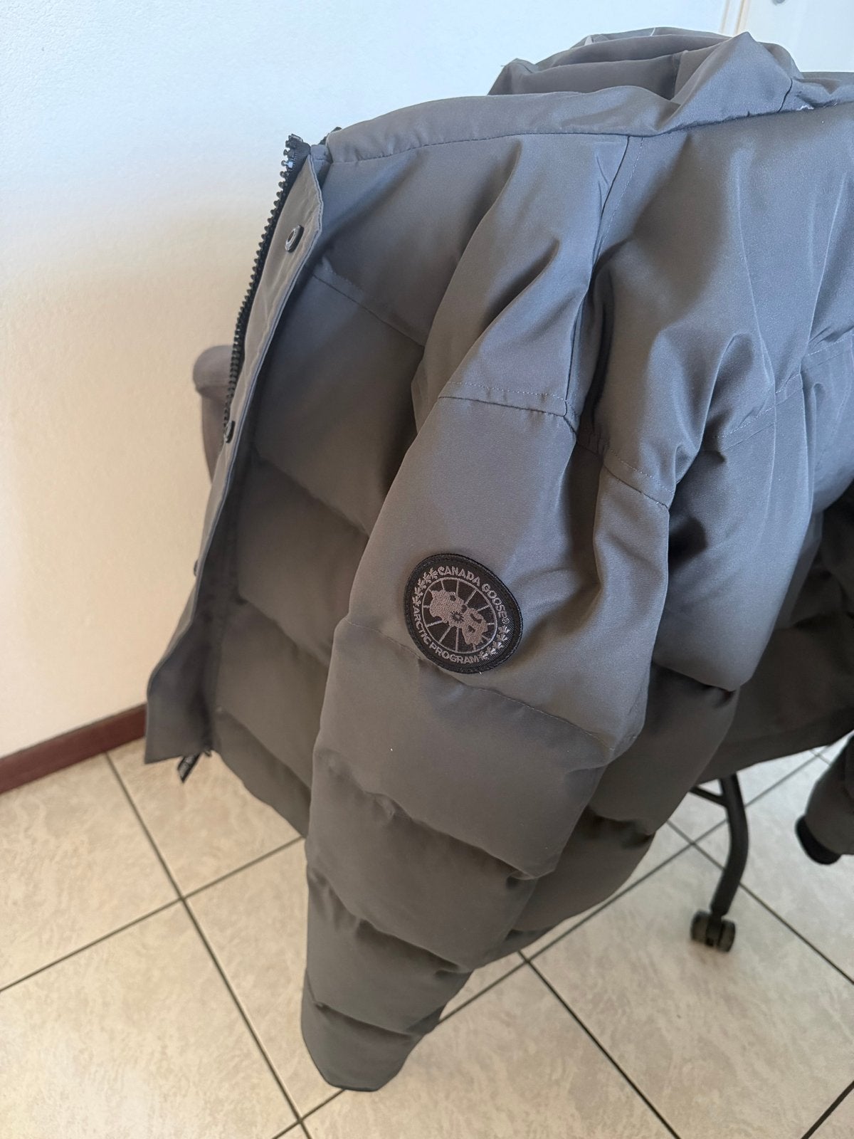 Canada Goose Black Label Jas - Grijs (Fusion Fit M), Ophalen, Zo goed als nieuw, Maat 48/50 (M), Grijs