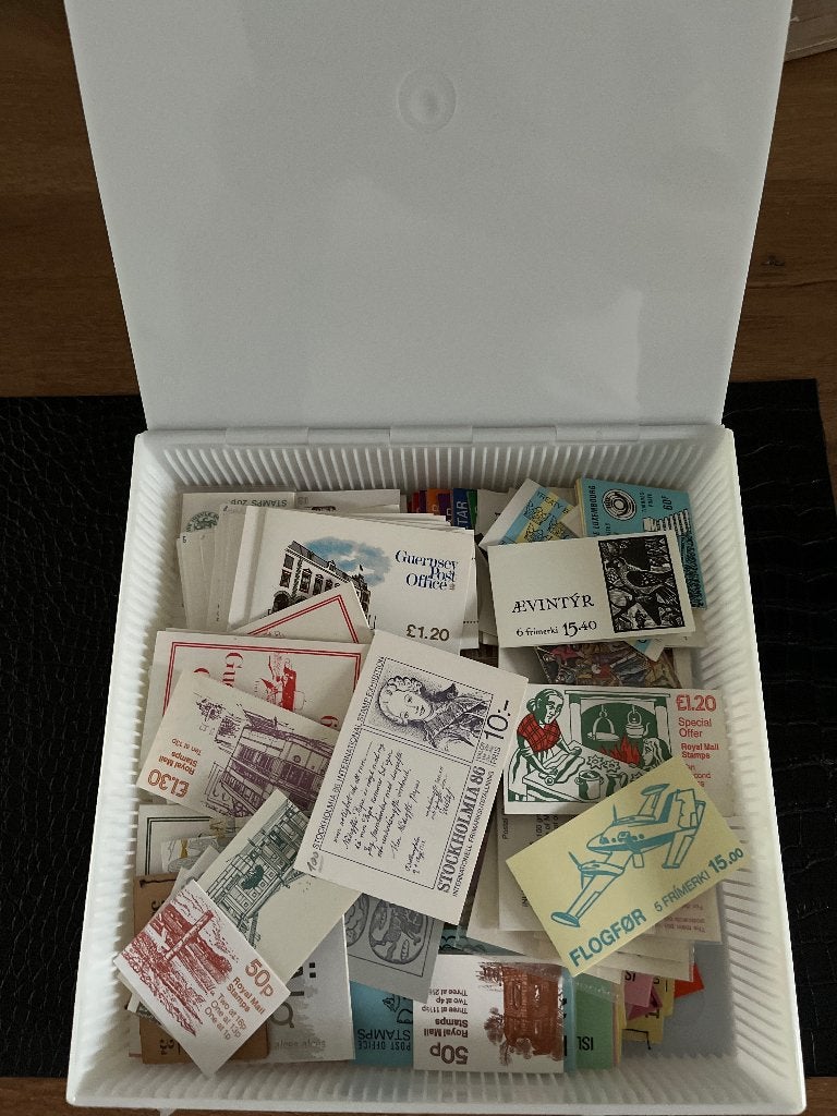 Doosje met 191 postzegelboekjes, Ophalen of Verzenden, Buitenland