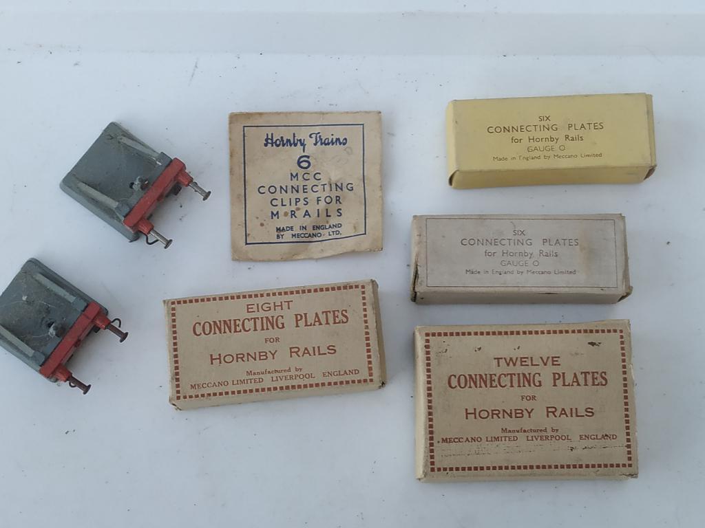 Pre-War HORNBY TRAINS - Various - Parts & Connecting Plates, Overige merken, Gelijkstroom, Verzenden, Brug, Tunnel of Gebouw