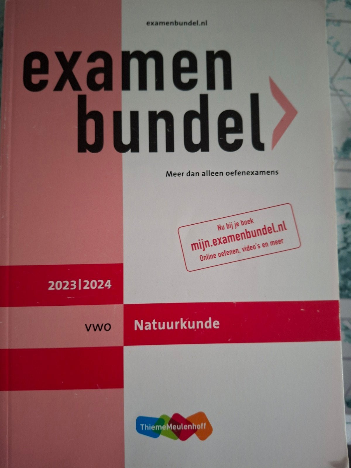 Examenbundel VWO Natuurkunde 2023/2024, VWO, Natuurkunde, ThiemeMeulenhoff, Ophalen of Verzenden