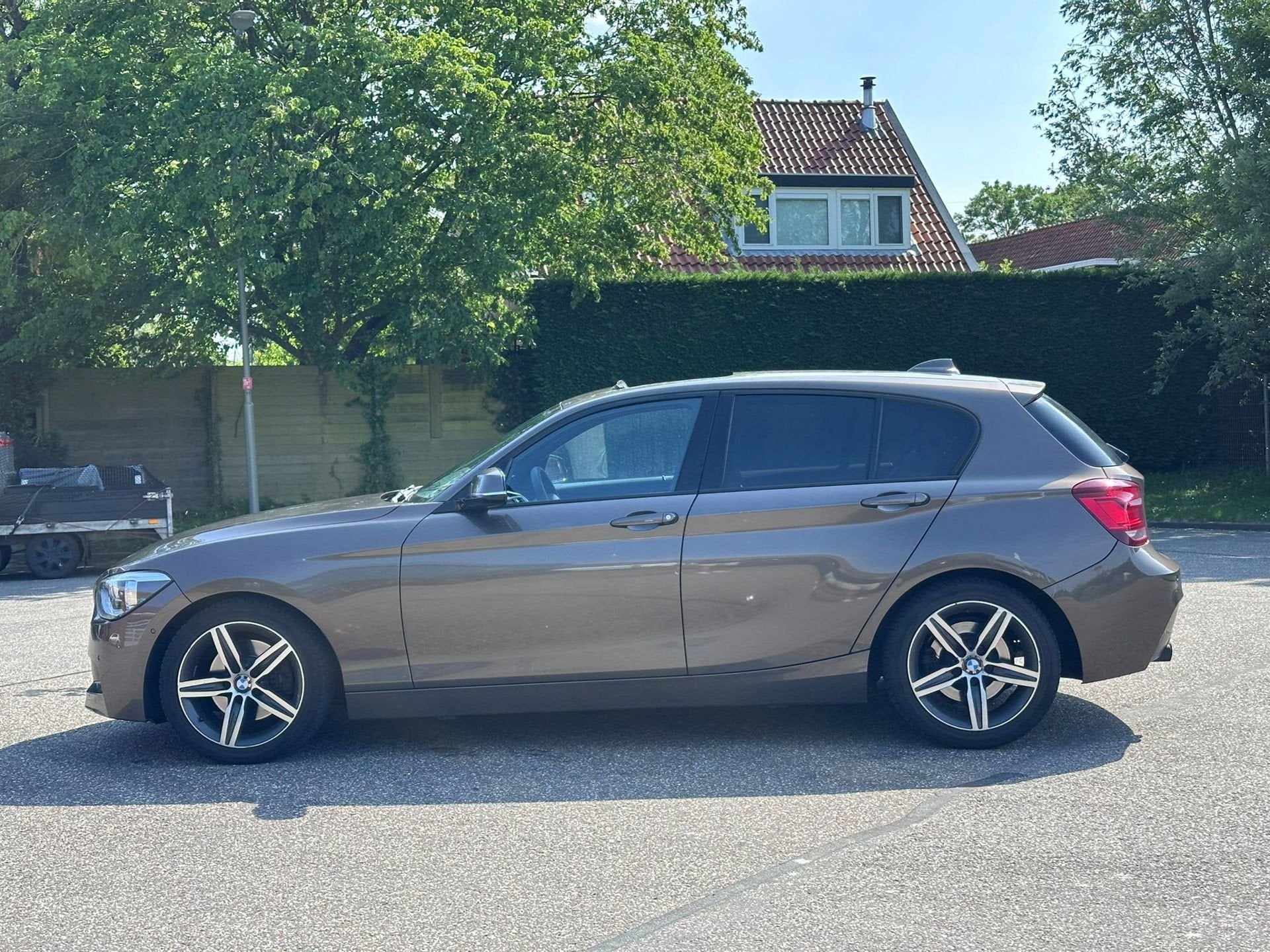 BMW 1-serie 125i Business+ Automaat*Elektrische schuifdak*De, Euro 5, Achterwielaandrijving, Gebruikt, 4 cilinders