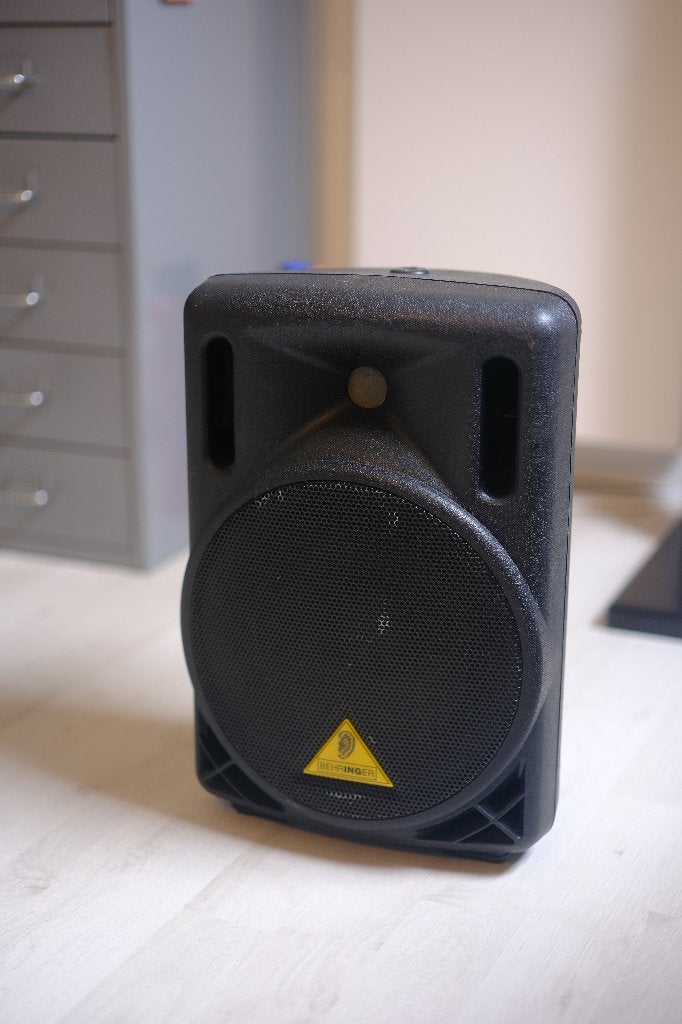 Behringer EUROLIVE B208D, Gebruikt, 120 watt of meer, Center speaker, Ophalen