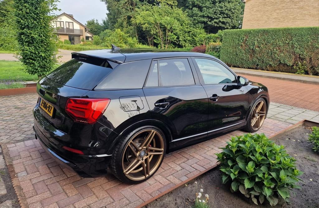 Audi Q2 2.0Tfsi Quattro Abt S-line, Auto's, Audi, 4 cilinders, 1984 cc, Parkeerassistent, Leder en Stof