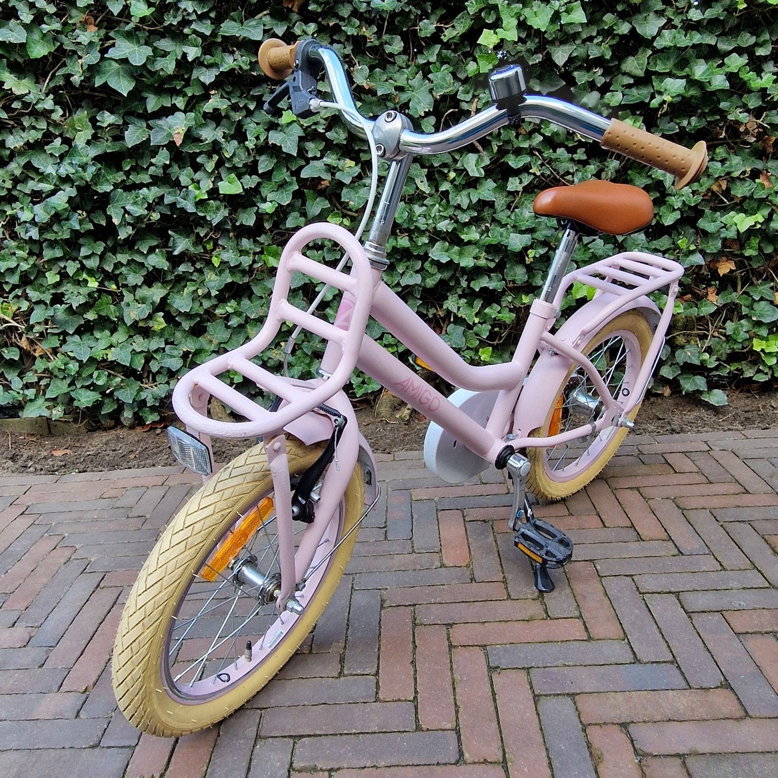 Nette meisjesfiets 16 inch Amigo, Fietsen en Brommers, Ophalen, Terugtraprem, Gebruikt, 16 inch