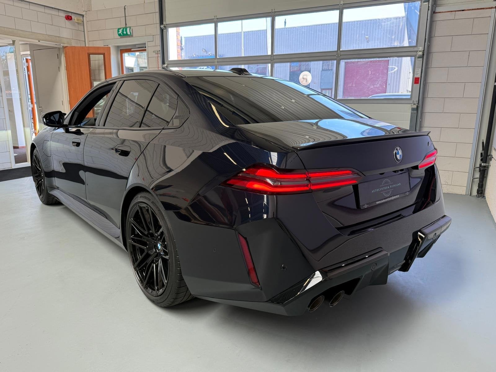BMW 5-serie M5, 728PK 1 Jaar Bovag Garantie Automaat, Carbon, Auto's, BMW, Automaat, Dealer onderhouden, 2000 kg, 4395 cc