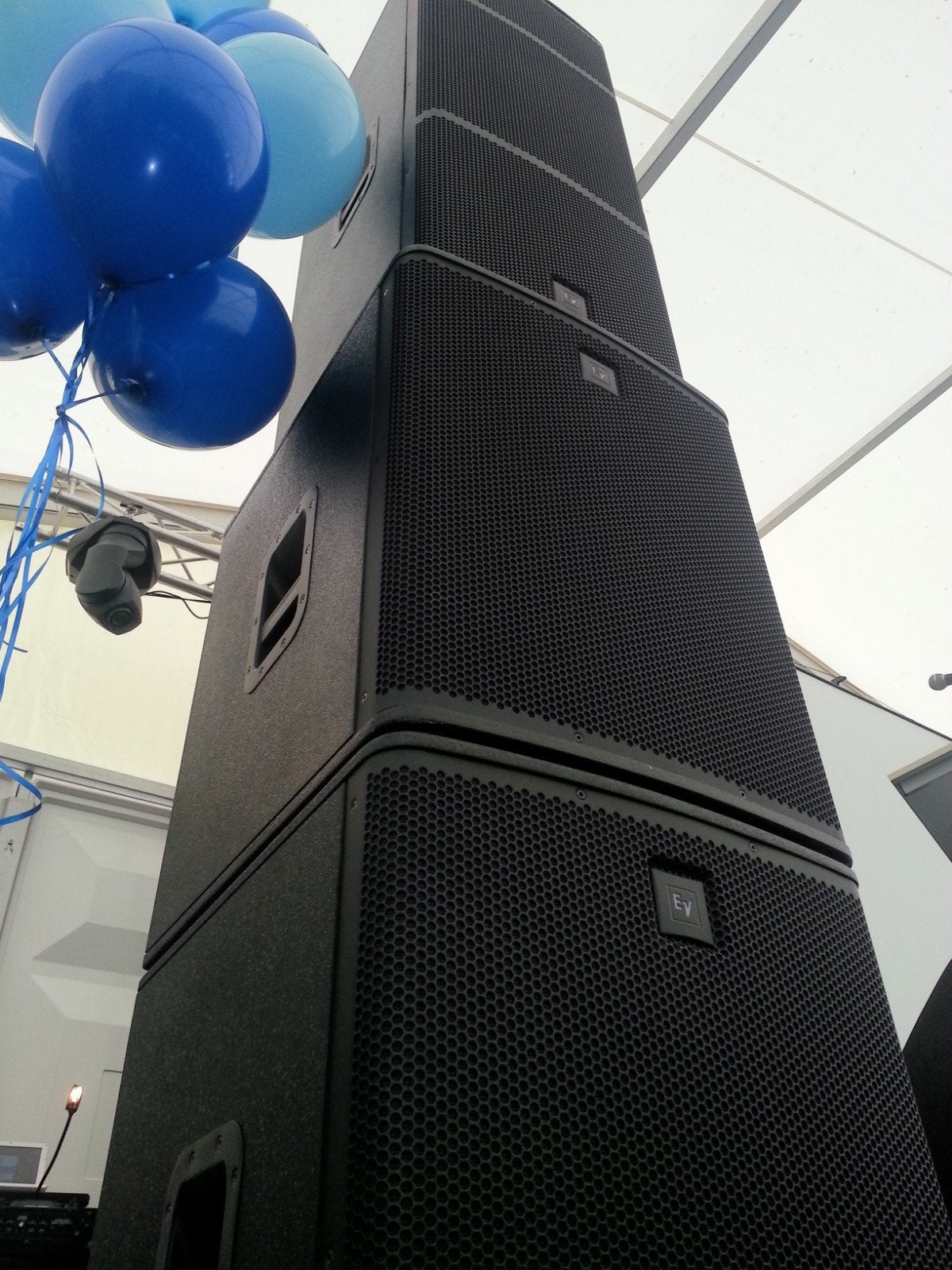 Electro Voice PA geluidsset incl.kabels, hoezen en amp rack, Ophalen, Zo goed als nieuw, Audio