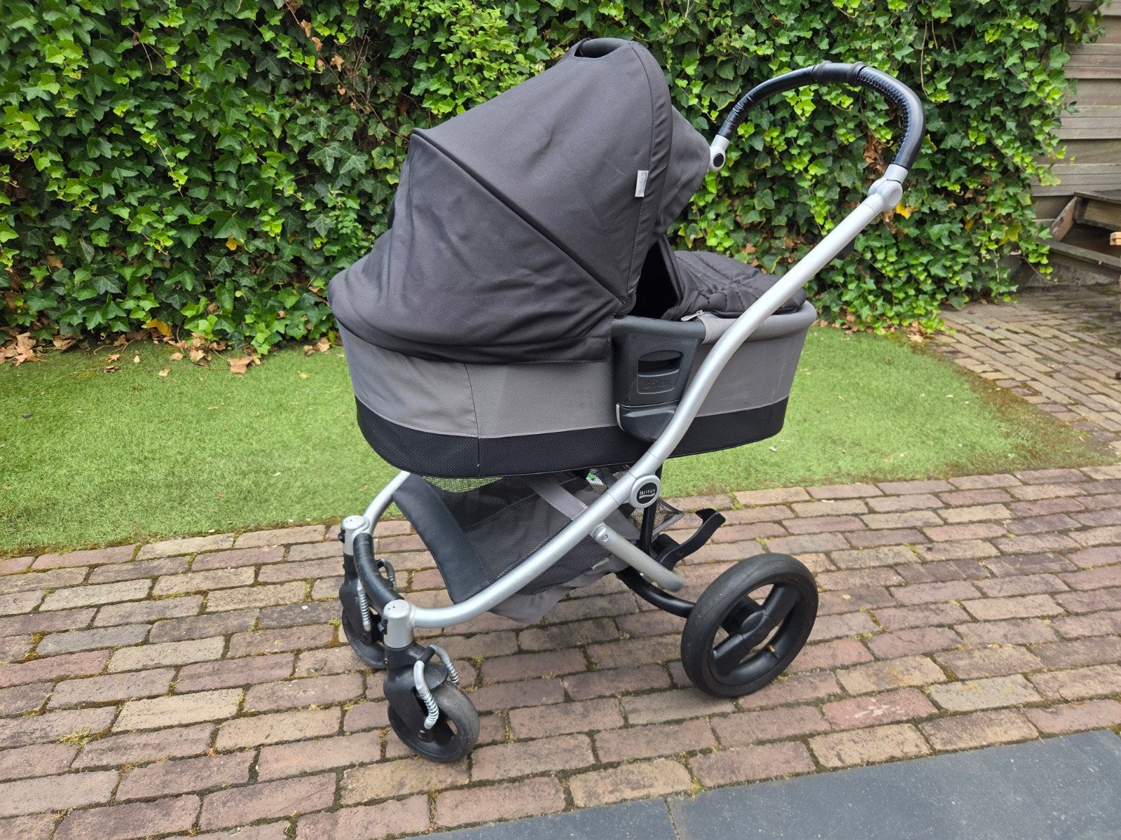 Römer Britax Affinity complete kinderwagen set, Verstelbare duwstang, Zo goed als nieuw, Combiwagen, Ophalen