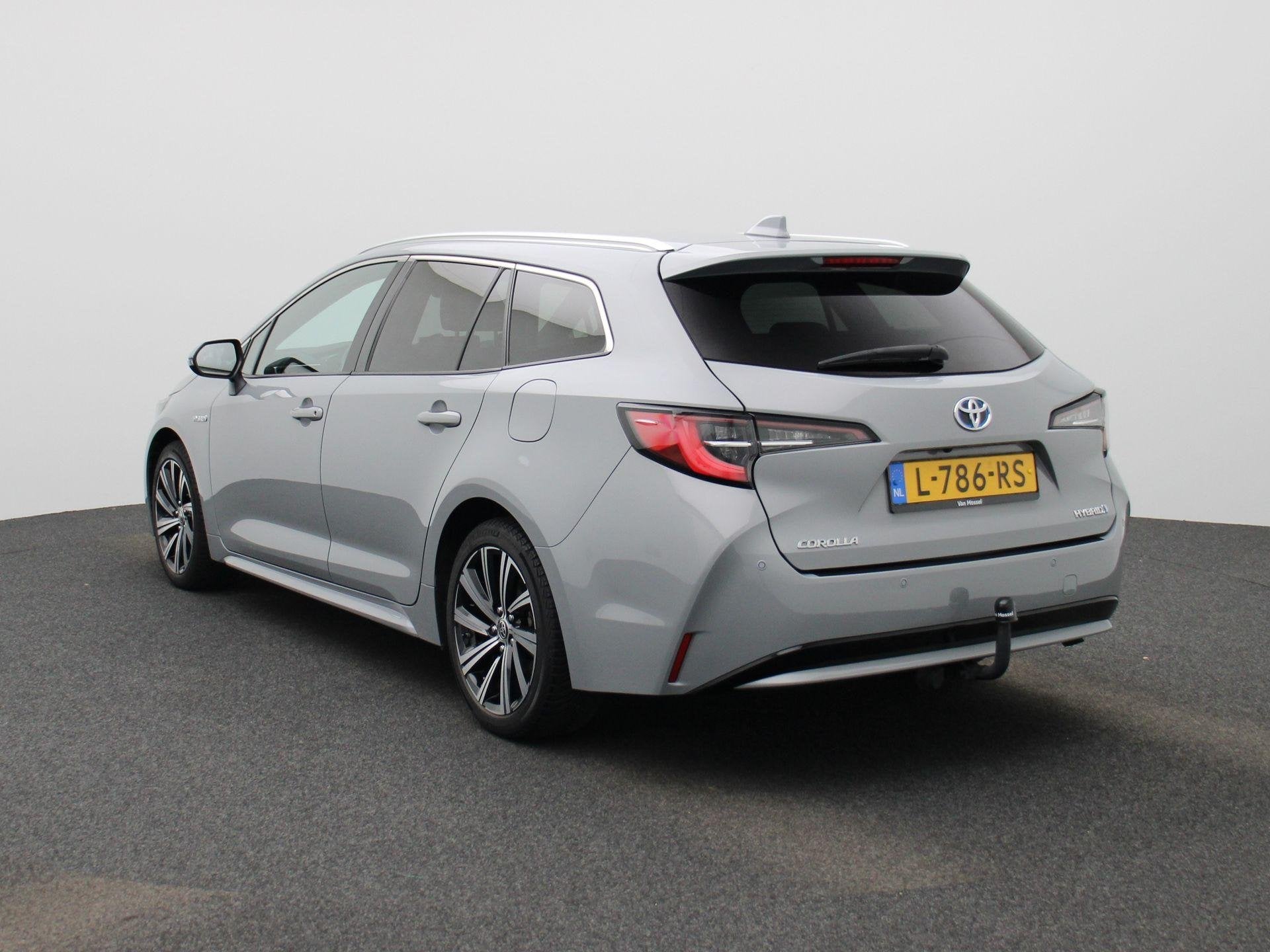 Toyota Corolla Touring Sports 1.8 Hybrid Dynamic | Apple Car, 450 kg, Gebruikt, 4 cilinders, 122 pk