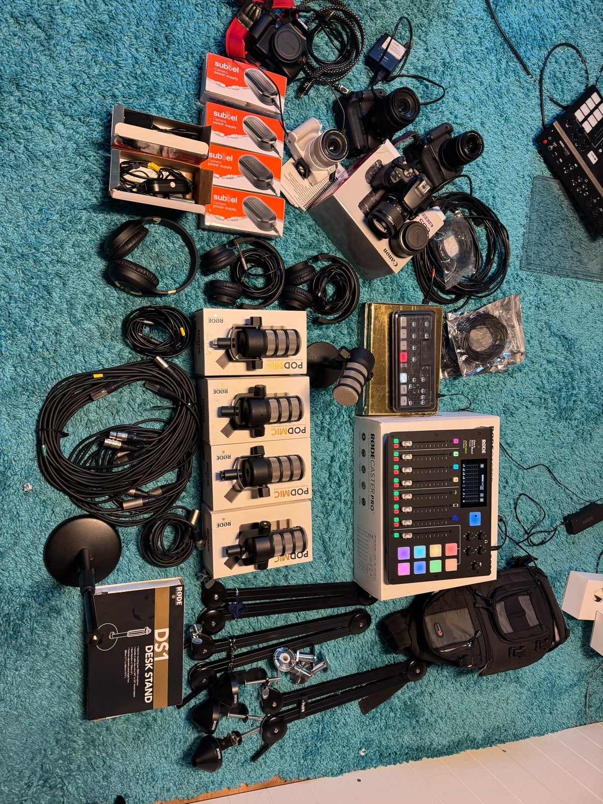 Complete Podcast/Streaming Studio Set-up (Rode, Canon), Ophalen of Verzenden, Zo goed als nieuw, Studiomicrofoon