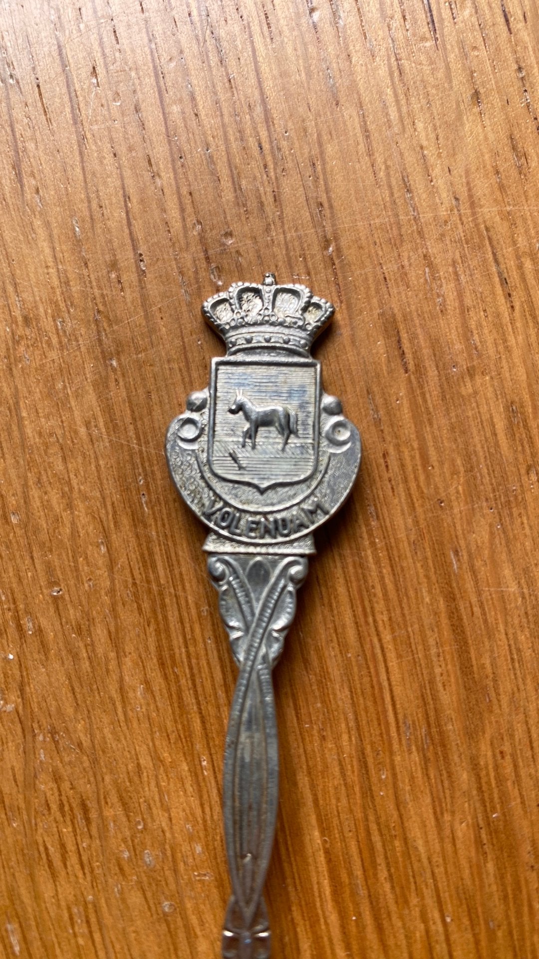 Lepeltje Volendam : met kroon en wapen, Antiek en Kunst, Ophalen of Verzenden