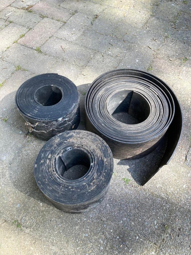 Borderrand rubber (afscheiding / banden), Ophalen, 200 cm of meer, Minder dan 25 cm